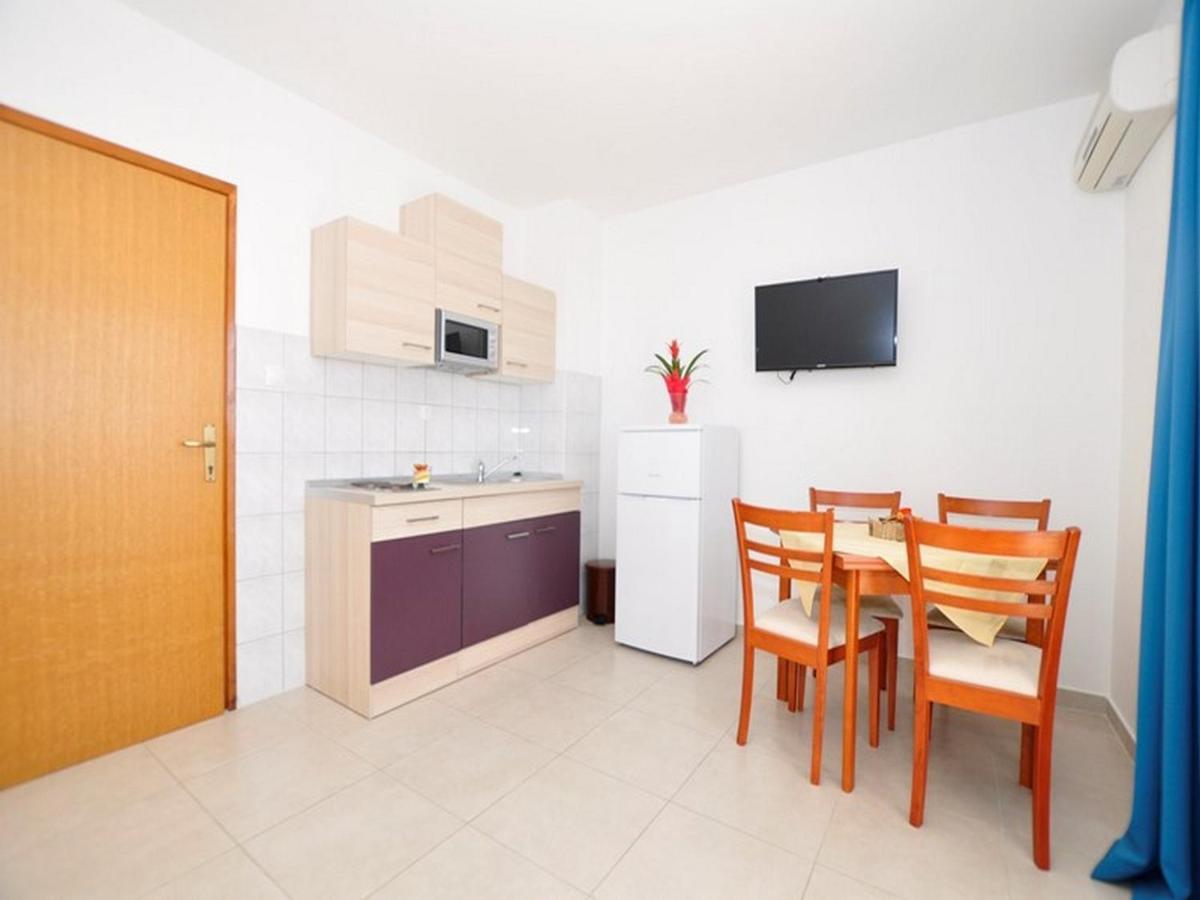 Apartments Zora Тучепи Екстер'єр фото